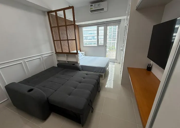 In Makati Aparthotel 4*