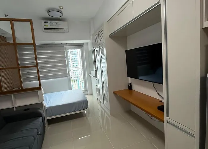 Aparthotel In Makati 4*
